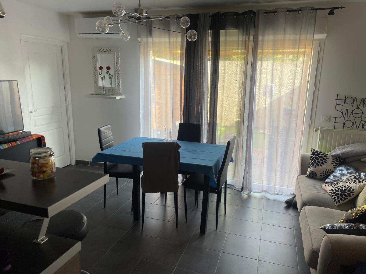 Chambre Agreable Avec Jacuzzi Marseilles Exterior foto