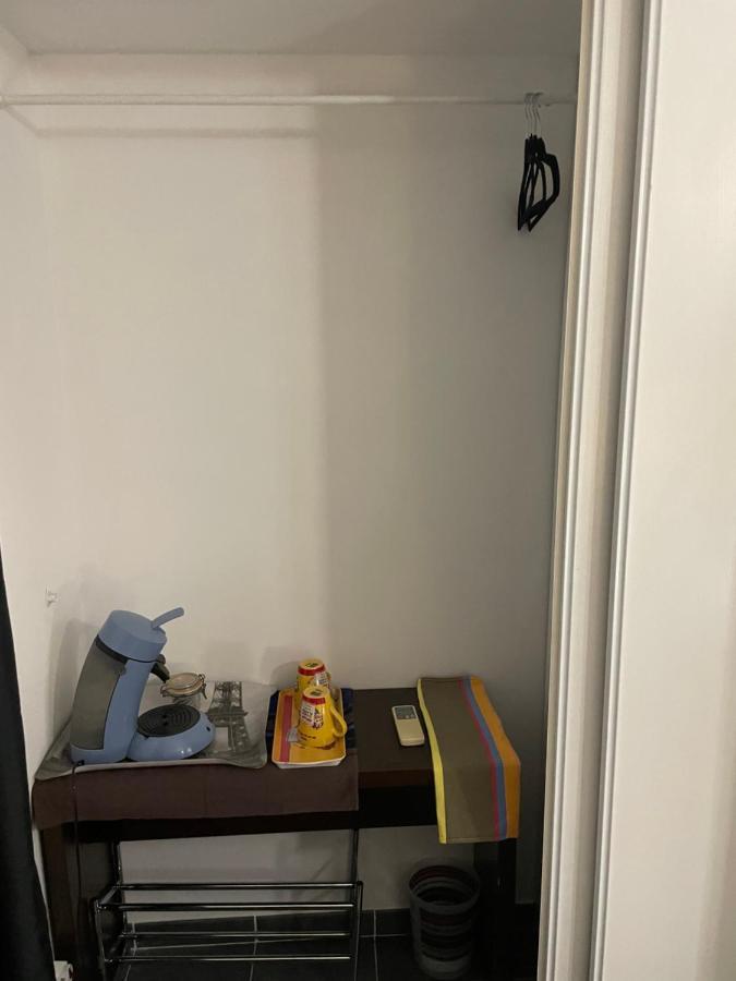 Chambre Agreable Avec Jacuzzi Marseilles Exterior foto
